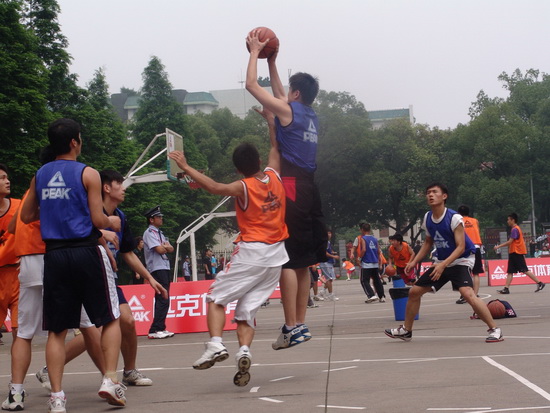 与支持