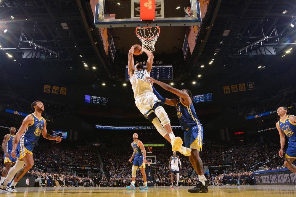 有关他涉足 有关他涉足