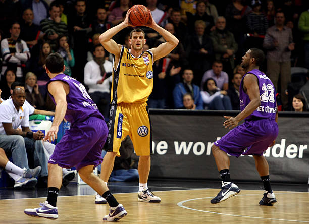 队以其精细 队以其精细