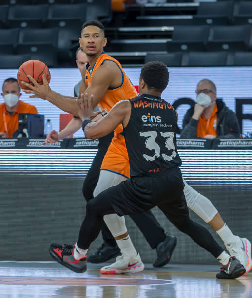 多人的心中 多人的心中